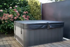 W'eau Spa Cover 230 X 230 Cm - Radius 18 Cm -KOKID Spa Winkel kopie van laj00058 2