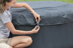 Bestway Lay-Z Spa Bali AirJet Opblaasbare Spa - 4 Persoons 28 Bestway Lay-Z Spa Bali AirJet Opblaasbare Spa - 4 Persoons -KOKID Spa Winkel lay z spa bali airjet opblaasbare spa 4 persoons 27